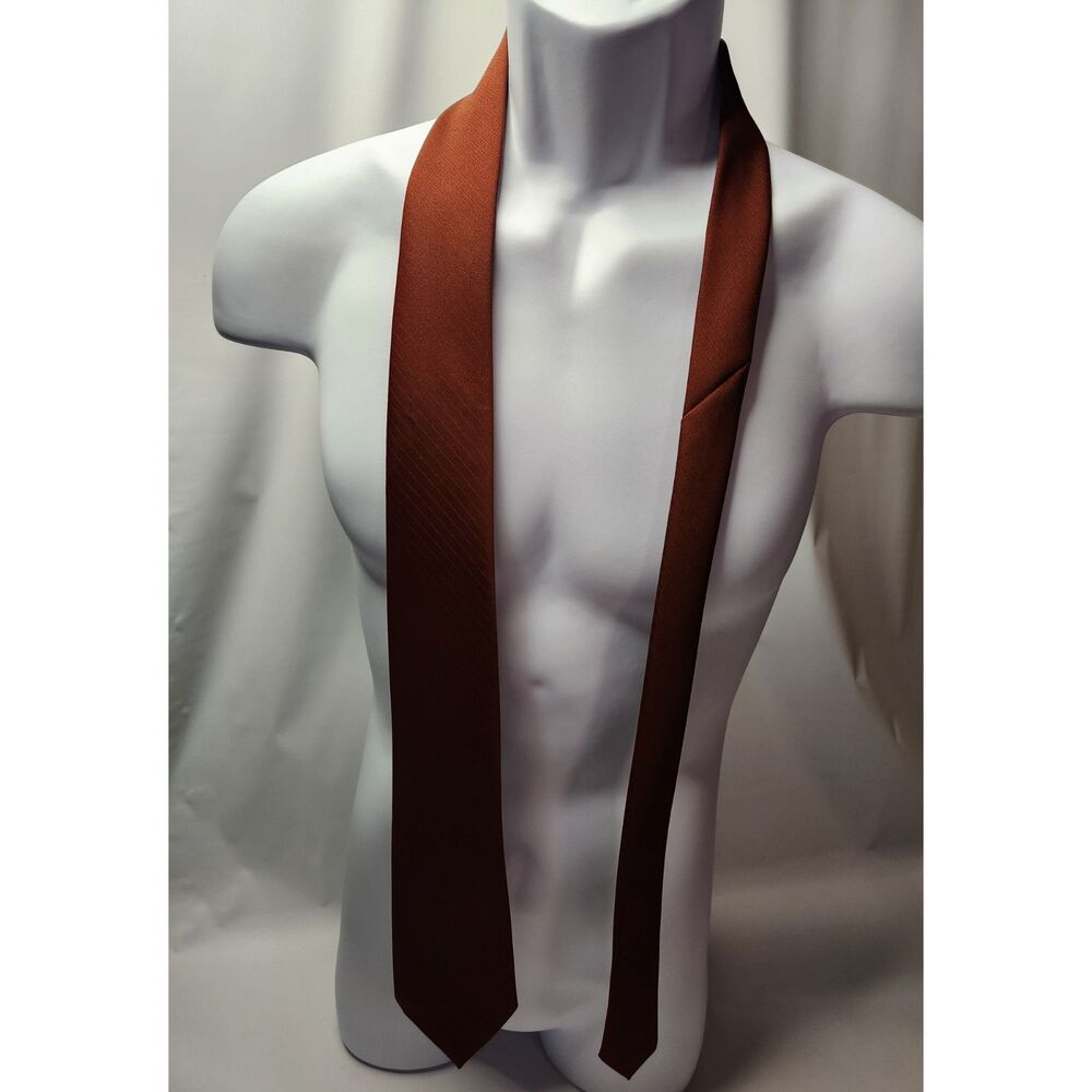 Vintage Connoisseur Collection Necktie 100% Polyester Diagonal Stripe